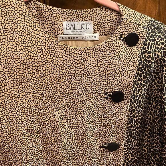 🐆 Unique animal print fabric from Balliet’s. Design by Stanley Platos sz 8 - Picture 3 of 10